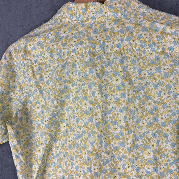 GAP Women’s sz S Floral Button Down with pin tuck detail and pearlescent buttons - Picture 7 of 9